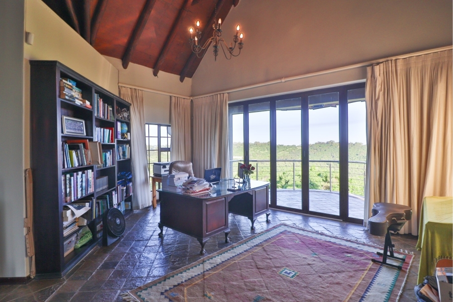 5 Bedroom Property for Sale in East London Rural Eastern Cape